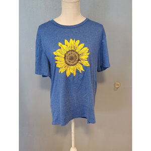Amazon Essentials sunflower summer floral crewneck short-sleeve top